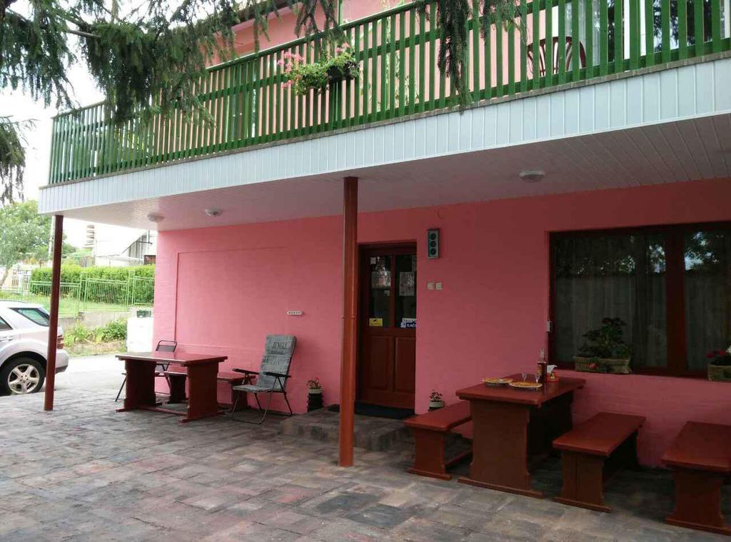 Eko Penzion Leo Dudince Exterior foto